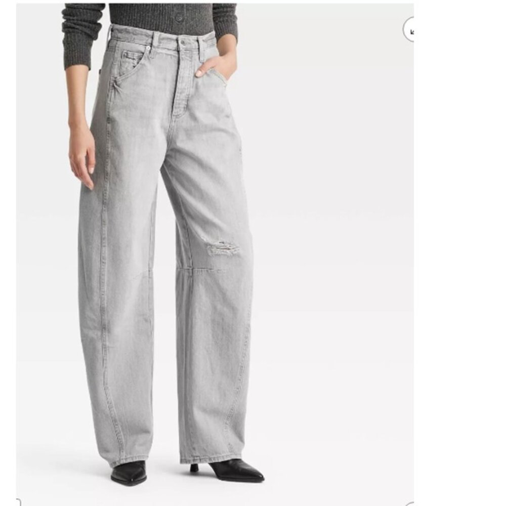 Universal Thread Trendy High Rise Curved Leg Women’s  Gray Denim Jeans Size 4